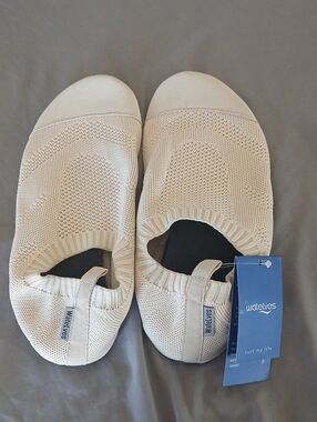 WatElves Cream Knit Slip-On Shoes